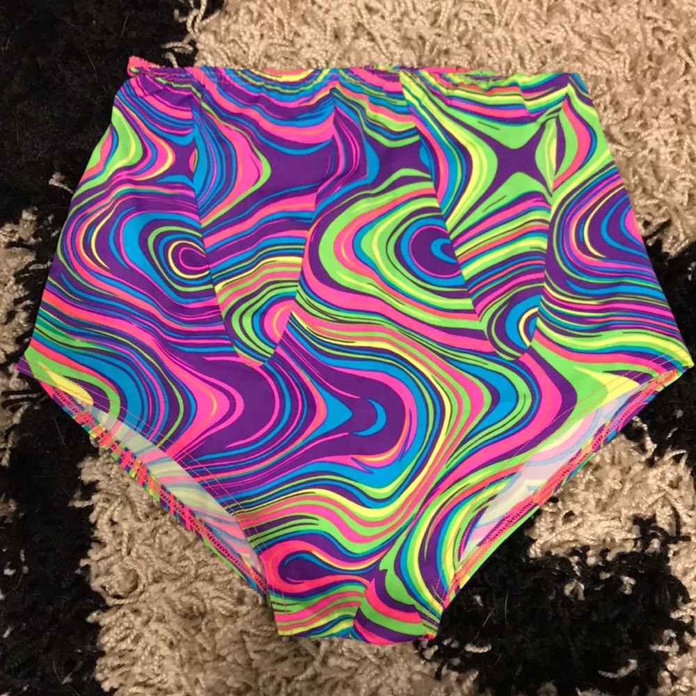 Rave bottoms